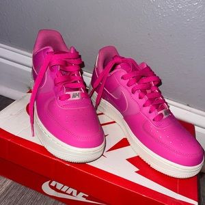PINK AIR FORCE 1 NIKE